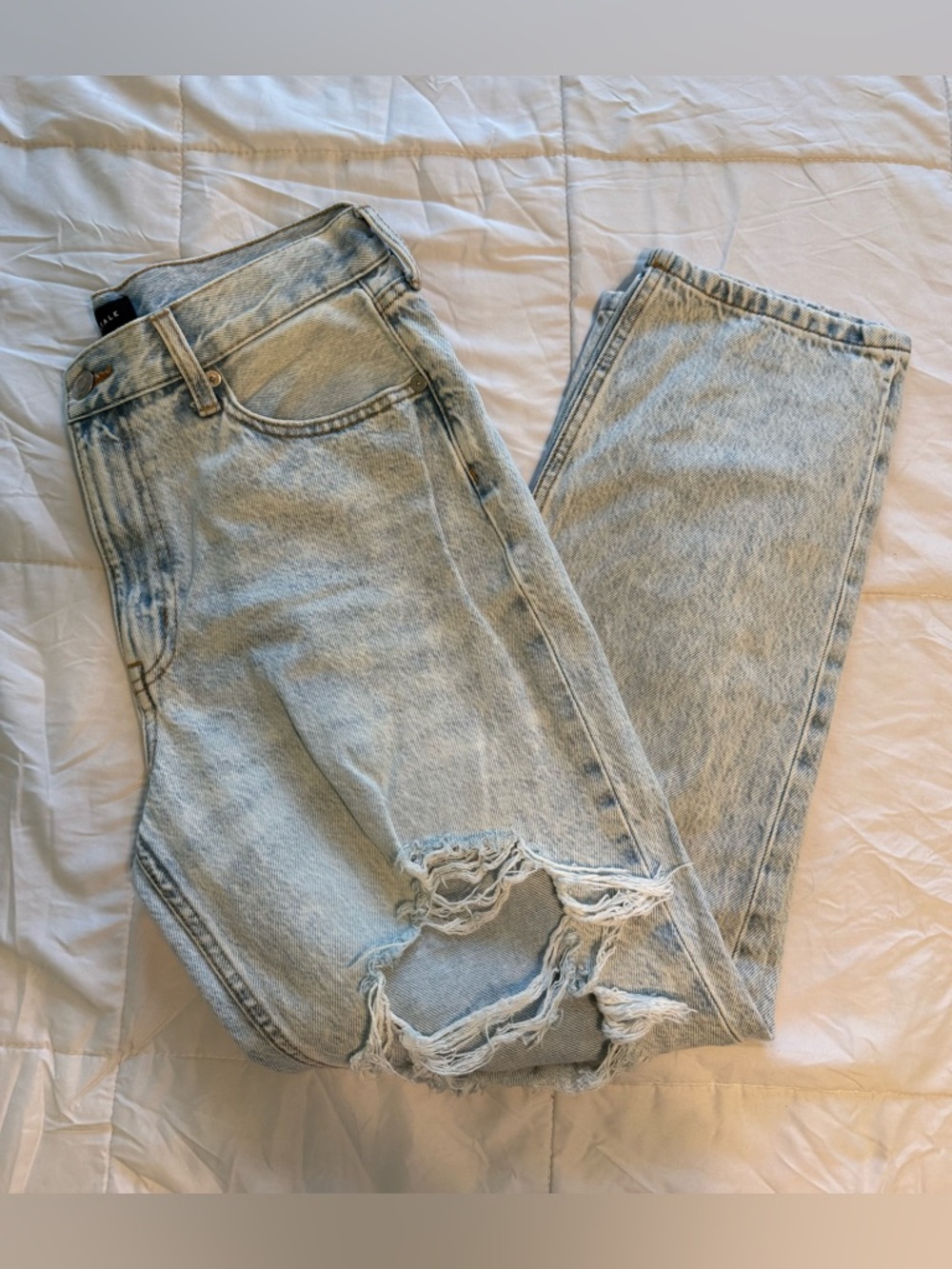Aeropostale Ripped Mom Jeans